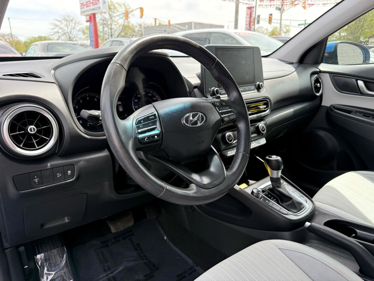 Vehicle image 23 of 39