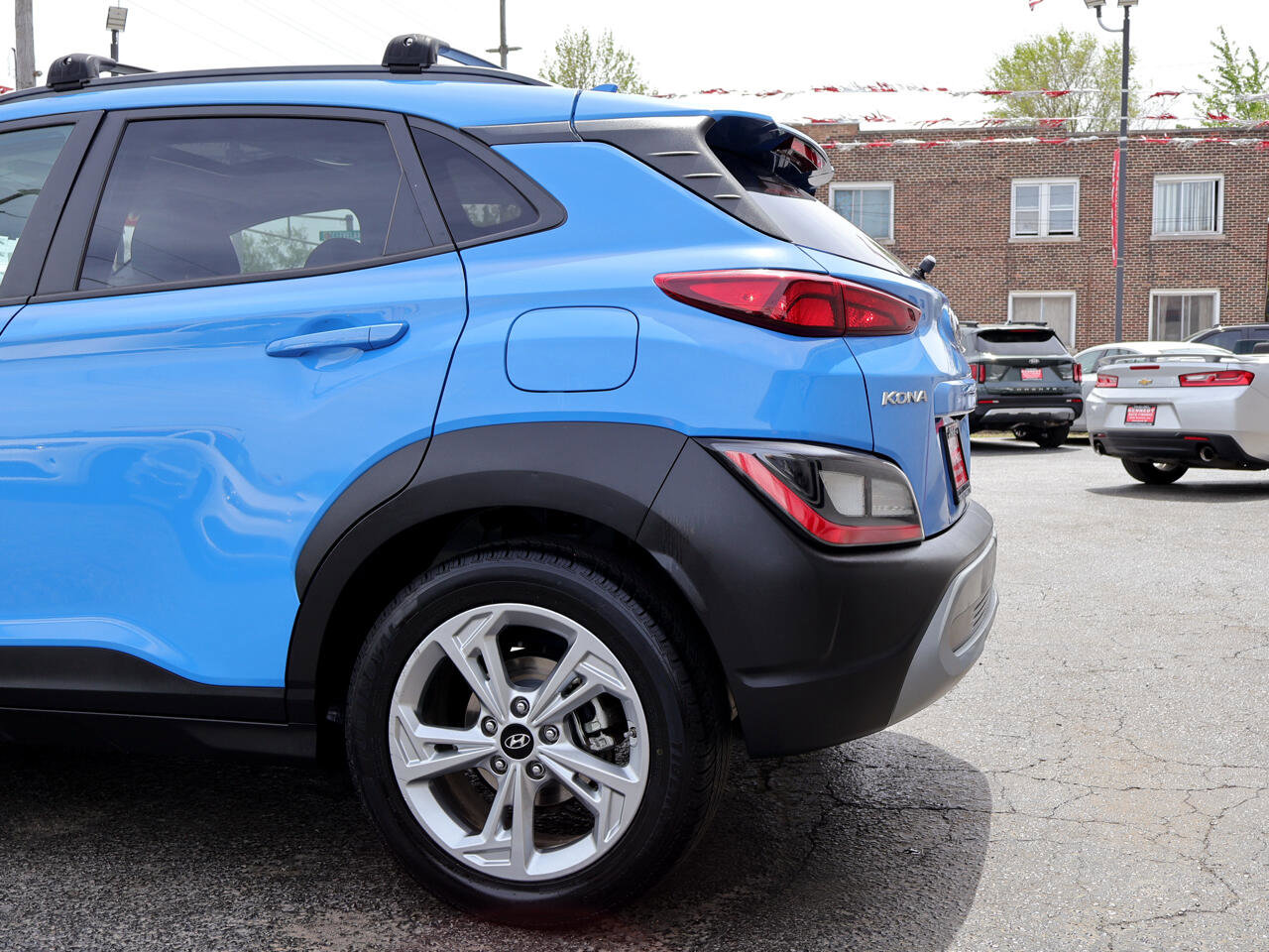 Vehicle image 11 of 39