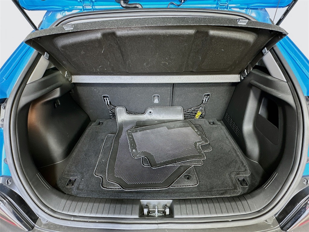 Vehicle image 23 of 29