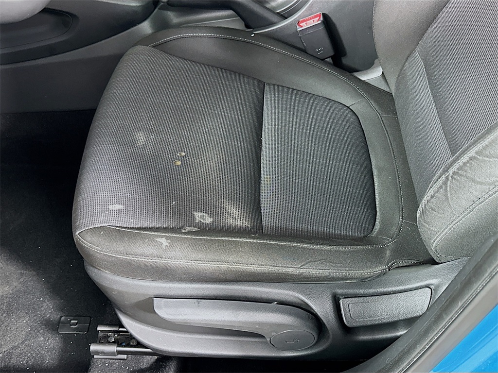 Vehicle image 18 of 29
