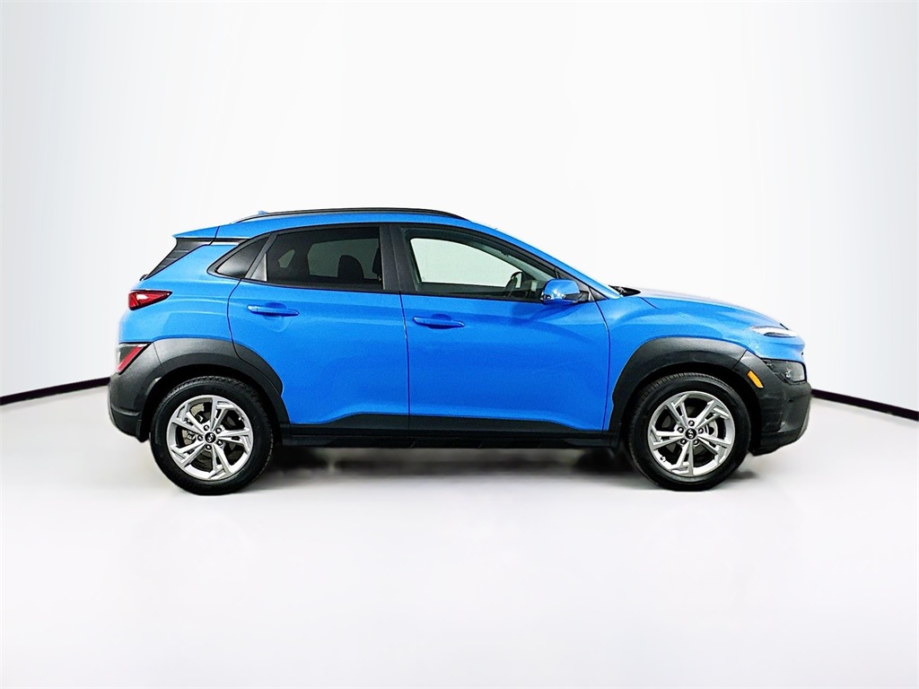 Vehicle image 7 of 29
