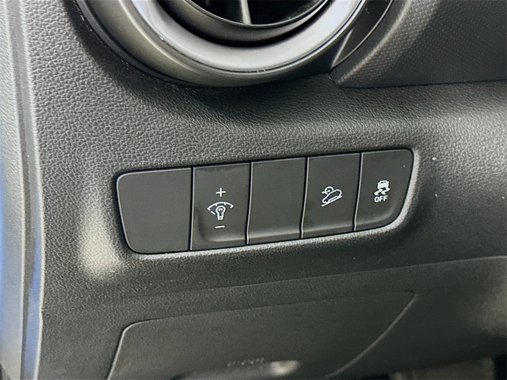 Vehicle image 10 of 29