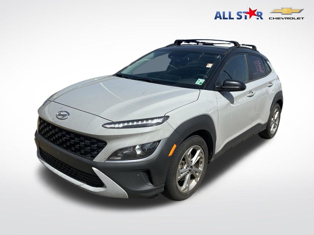 2022 Hyundai Kona SEL Image 1 of 32