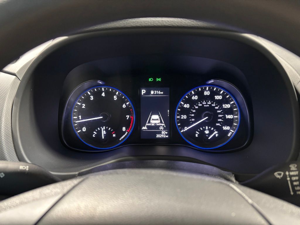 Vehicle image 18 of 31