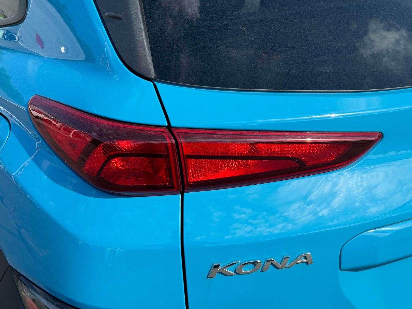 Vehicle image 8 of 37