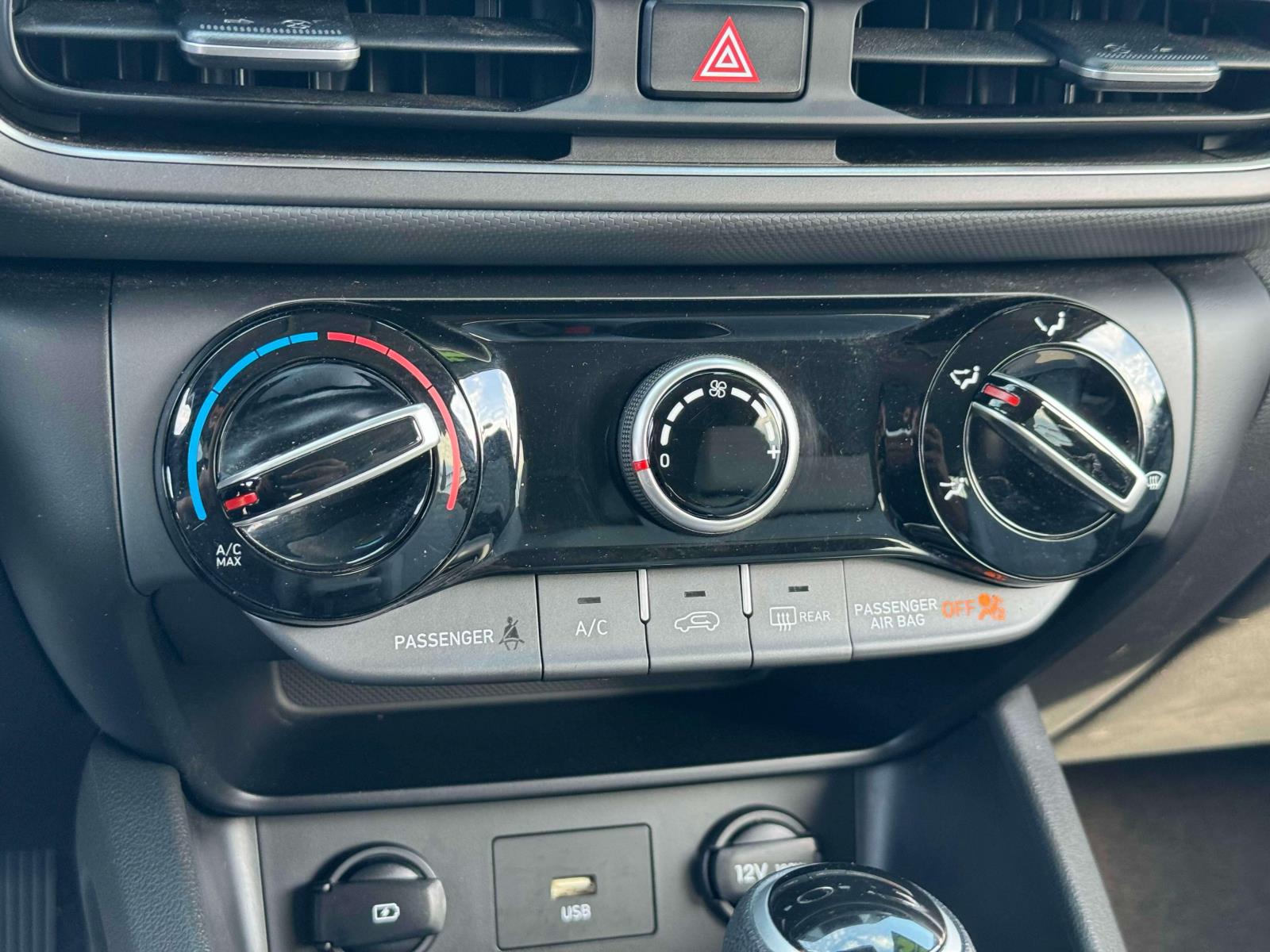 Vehicle image 13 of 37