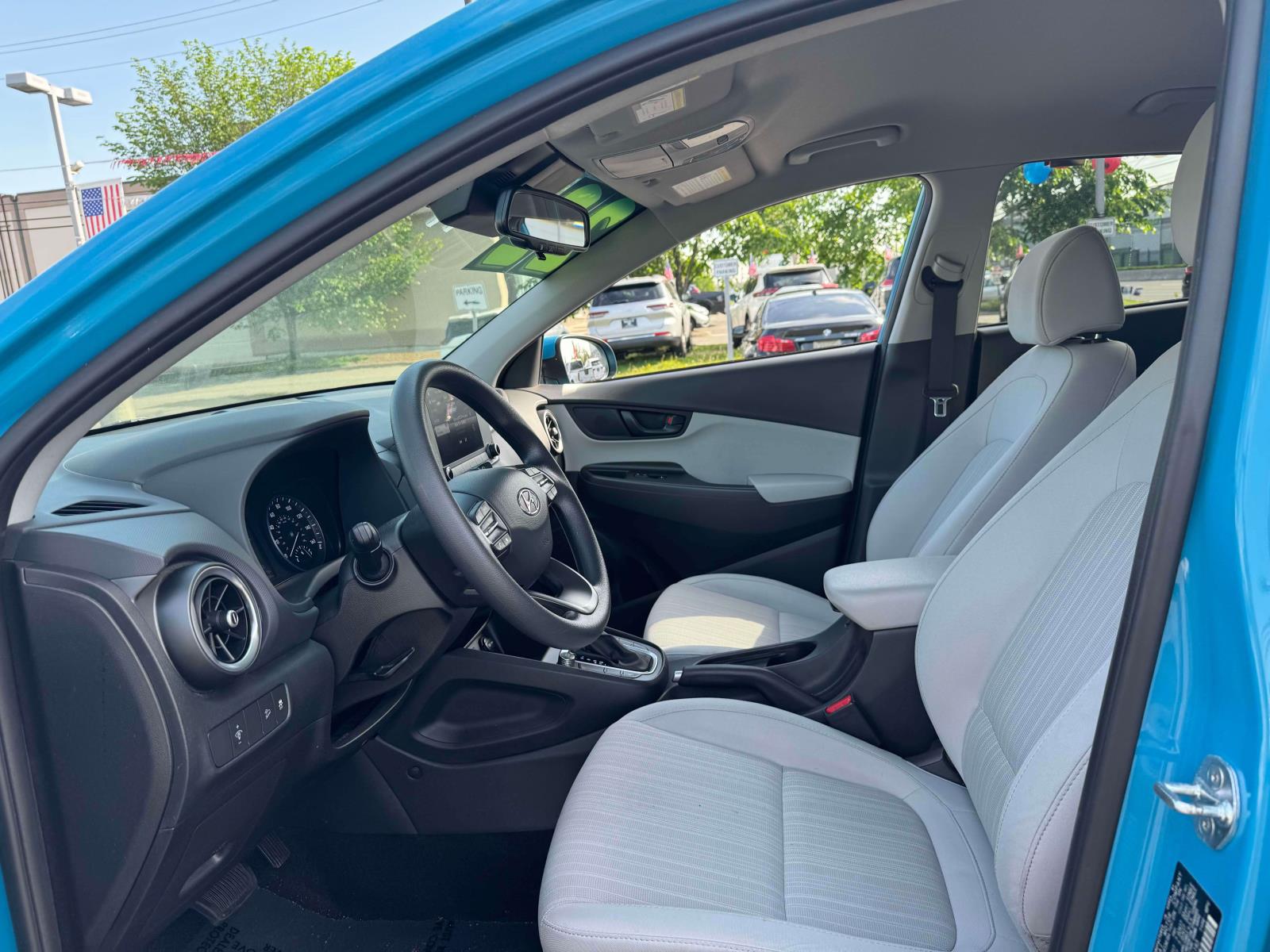 Vehicle image 29 of 37