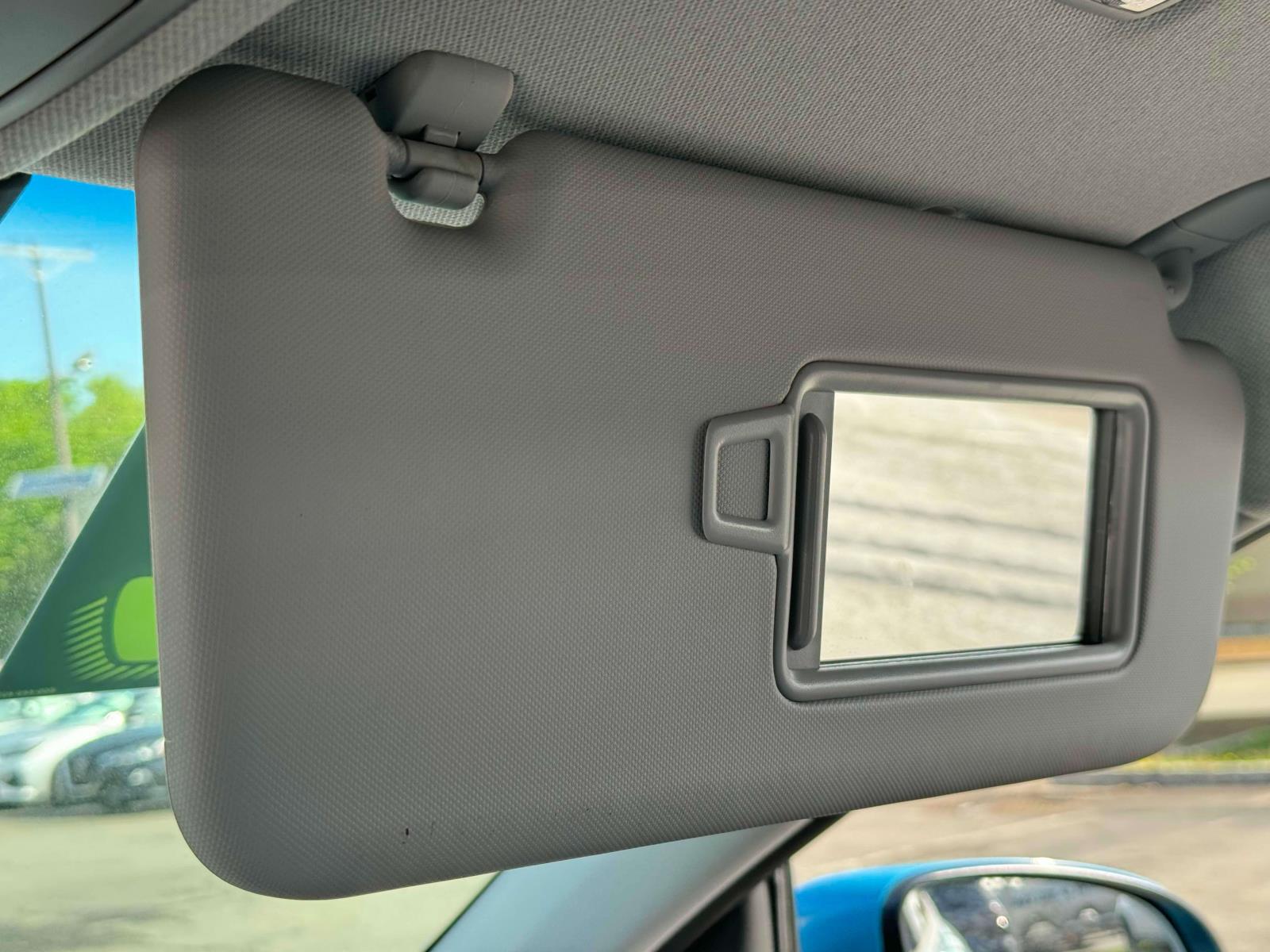 Vehicle image 10 of 37