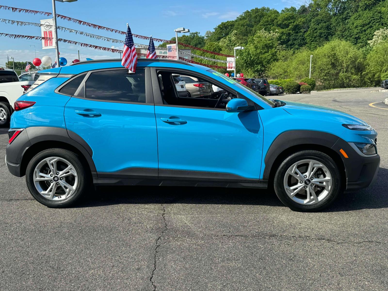Vehicle image 3 of 37