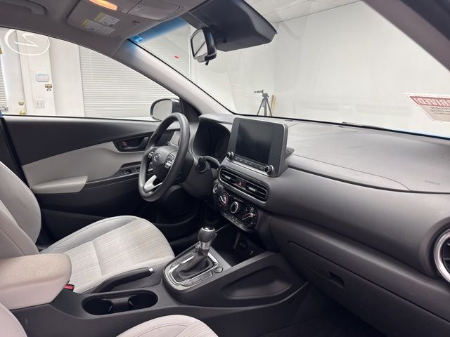 Vehicle image 12 of 26