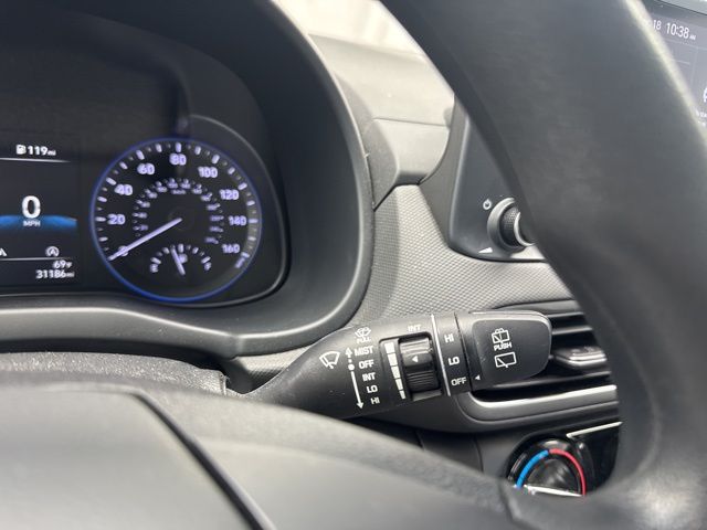 Vehicle image 20 of 26