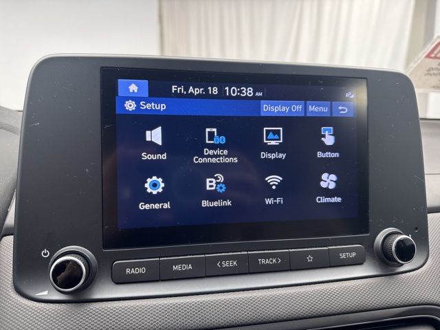 Vehicle image 22 of 26