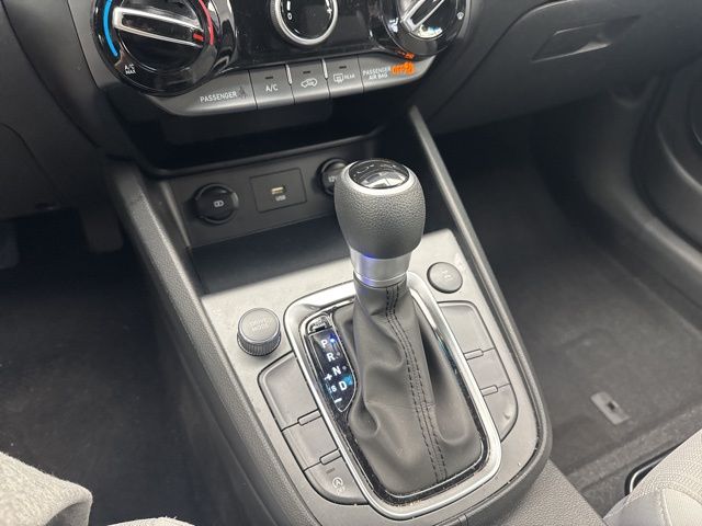Vehicle image 24 of 26