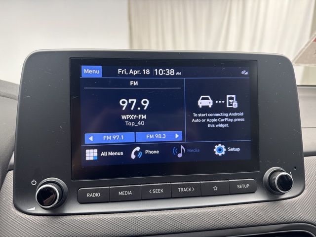 Vehicle image 21 of 26