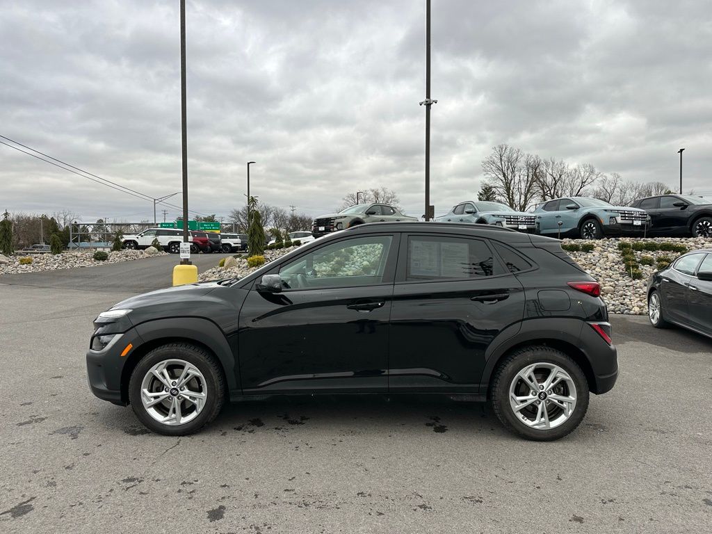Vehicle image 8 of 30