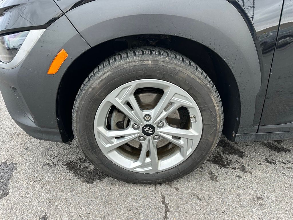 Vehicle image 11 of 30
