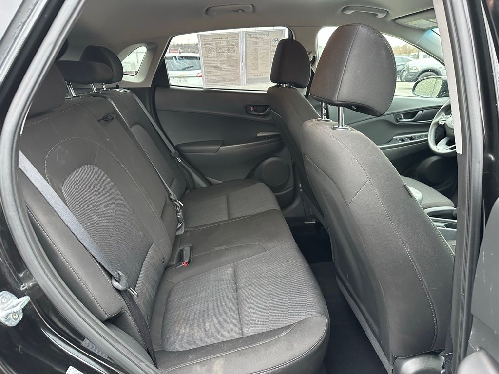 Vehicle image 17 of 30