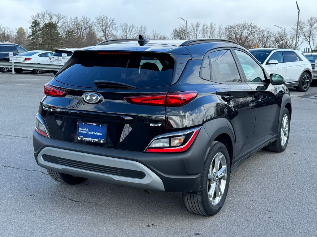 Vehicle image 4 of 31
