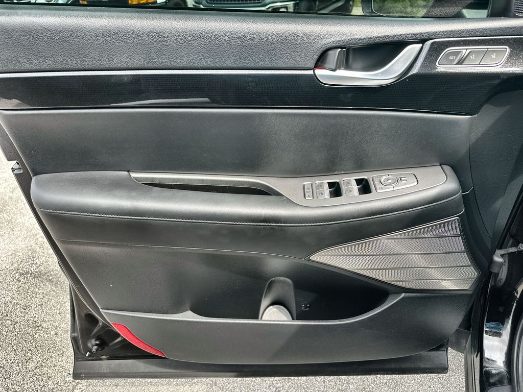 2022 Hyundai Palisade Limited Image 25 of 37