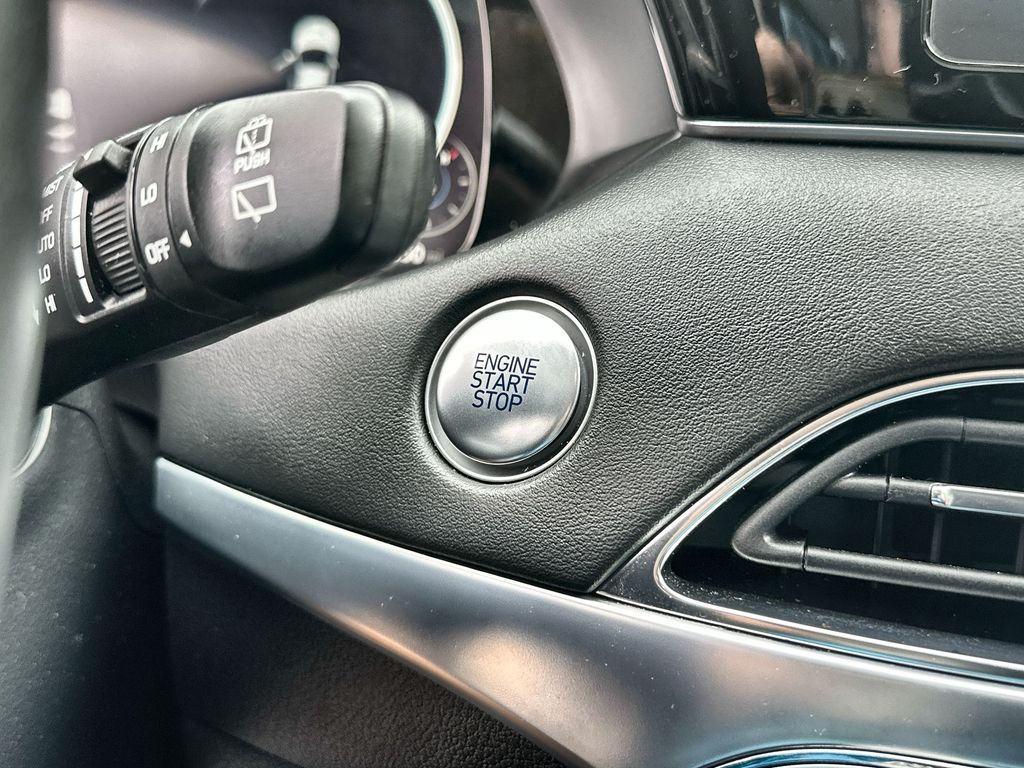 2022 Hyundai Palisade Limited Image 29 of 37