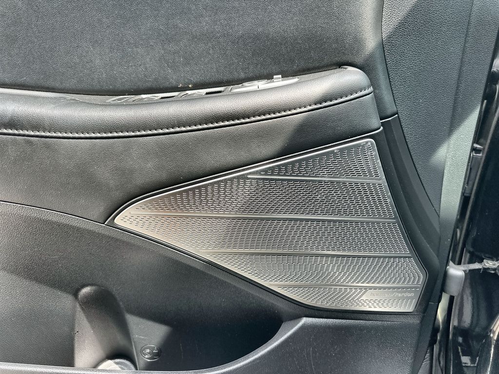 2022 Hyundai Palisade Limited Image 26 of 37