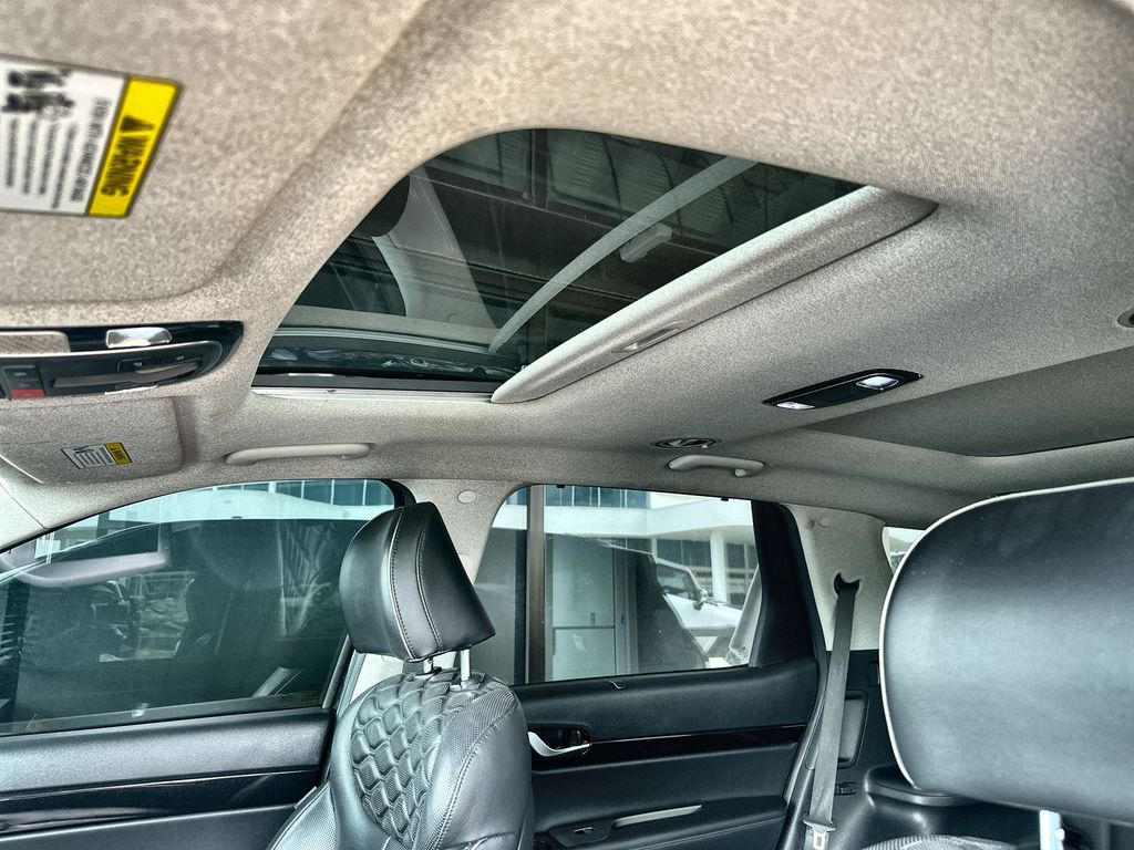 2022 Hyundai Palisade Limited Image 33 of 37