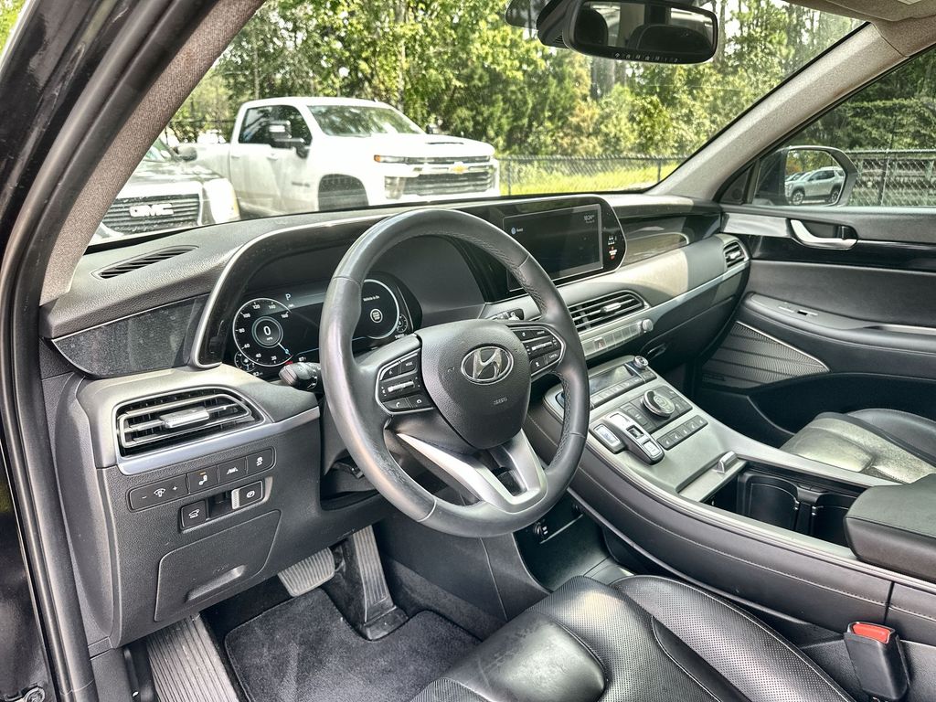2022 Hyundai Palisade Limited Image 18 of 37
