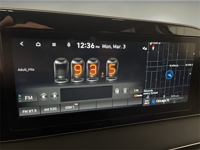 Vehicle image 20 of 28