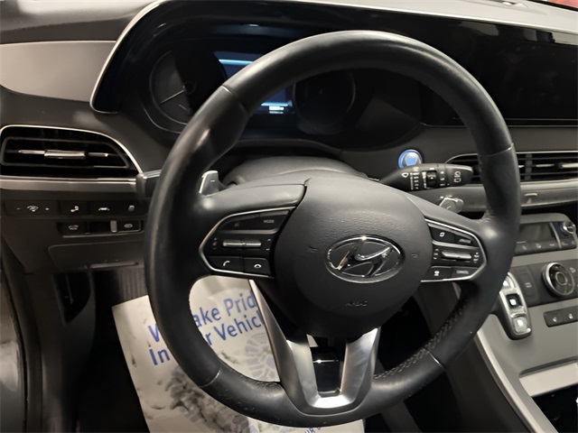 Vehicle image 18 of 28