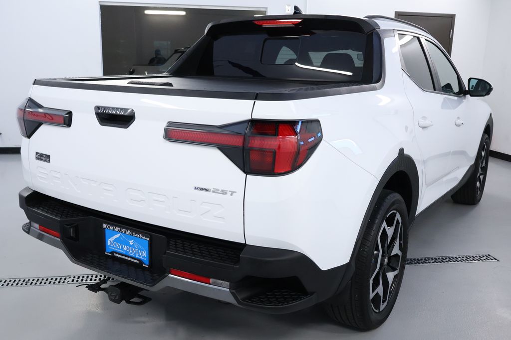Vehicle image 5 of 40