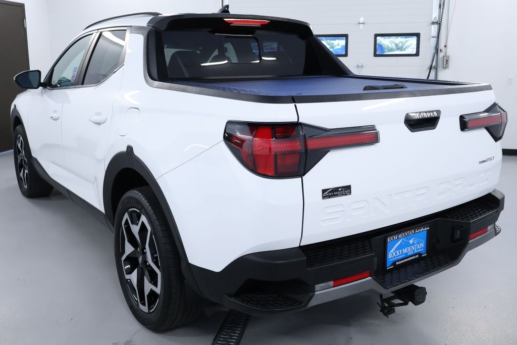 Vehicle image 6 of 40