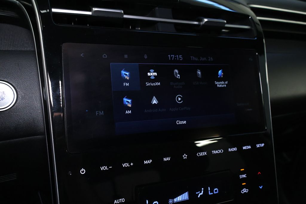 Vehicle image 19 of 40
