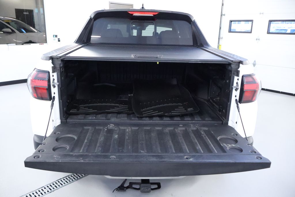 Vehicle image 10 of 40