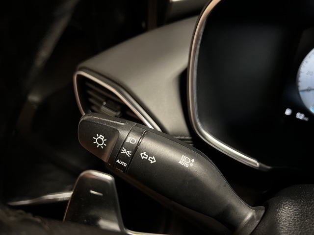 Vehicle image 35 of 49