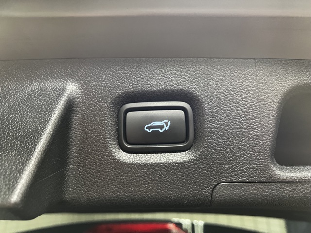 Vehicle image 22 of 49