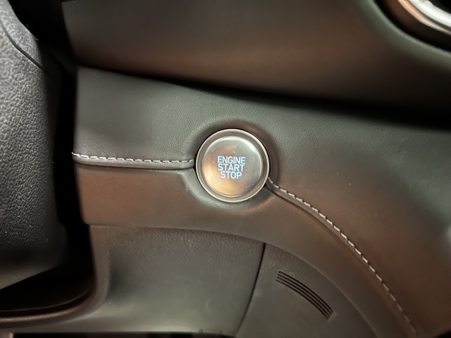Vehicle image 39 of 49