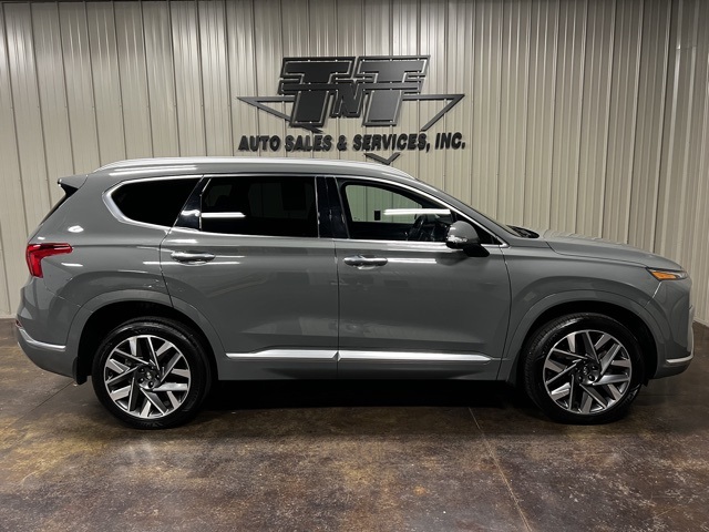 Vehicle image 4 of 49