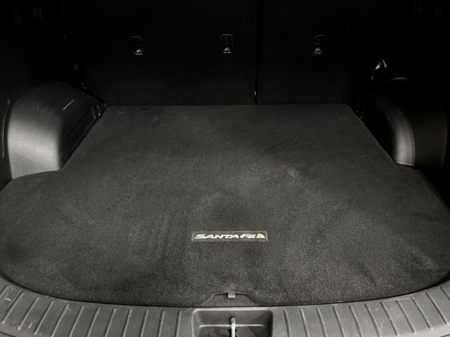 Vehicle image 21 of 49