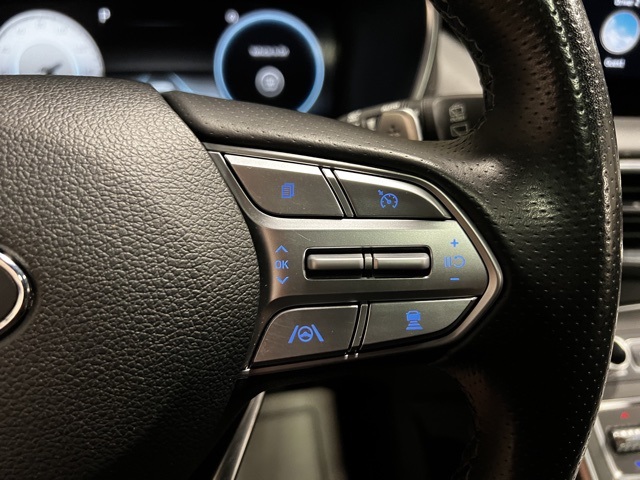 Vehicle image 34 of 49