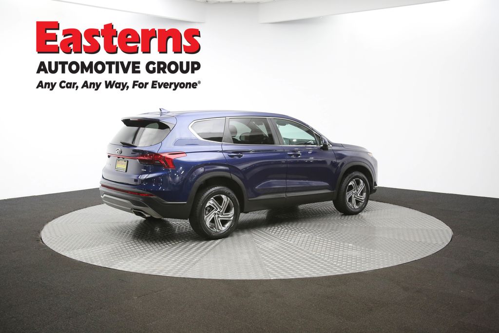 2022 Hyundai Santa Fe SE Image 21 of 64