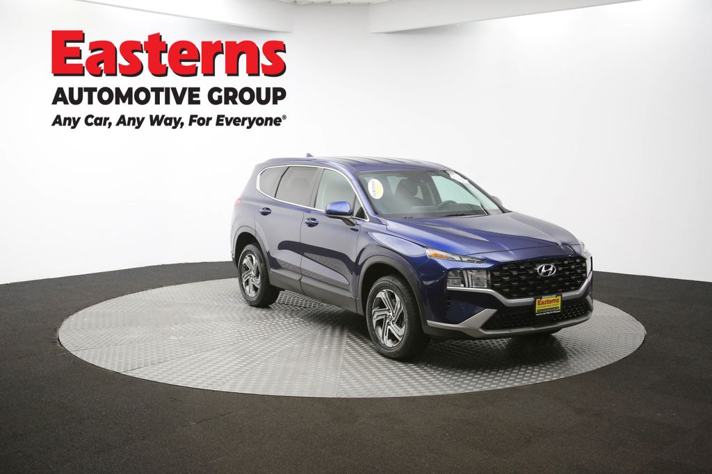 2022 Hyundai Santa Fe SE Image 11 of 64