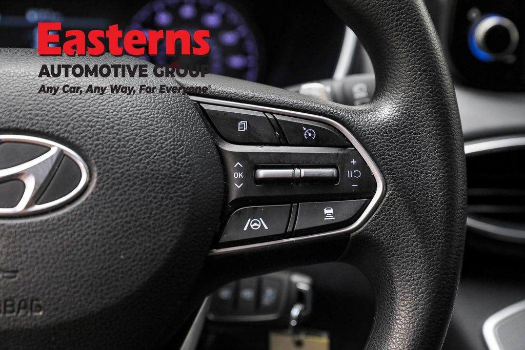 2022 Hyundai Santa Fe SE Image 46 of 64