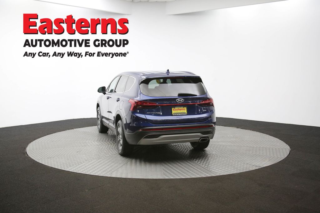 2022 Hyundai Santa Fe SE Image 32 of 64