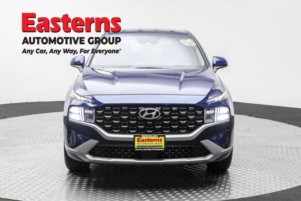 2022 Hyundai Santa Fe SE Image 8 of 64