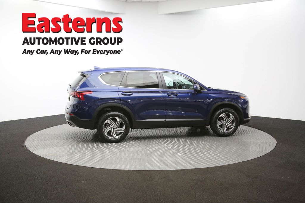 2022 Hyundai Santa Fe SE Image 18 of 64