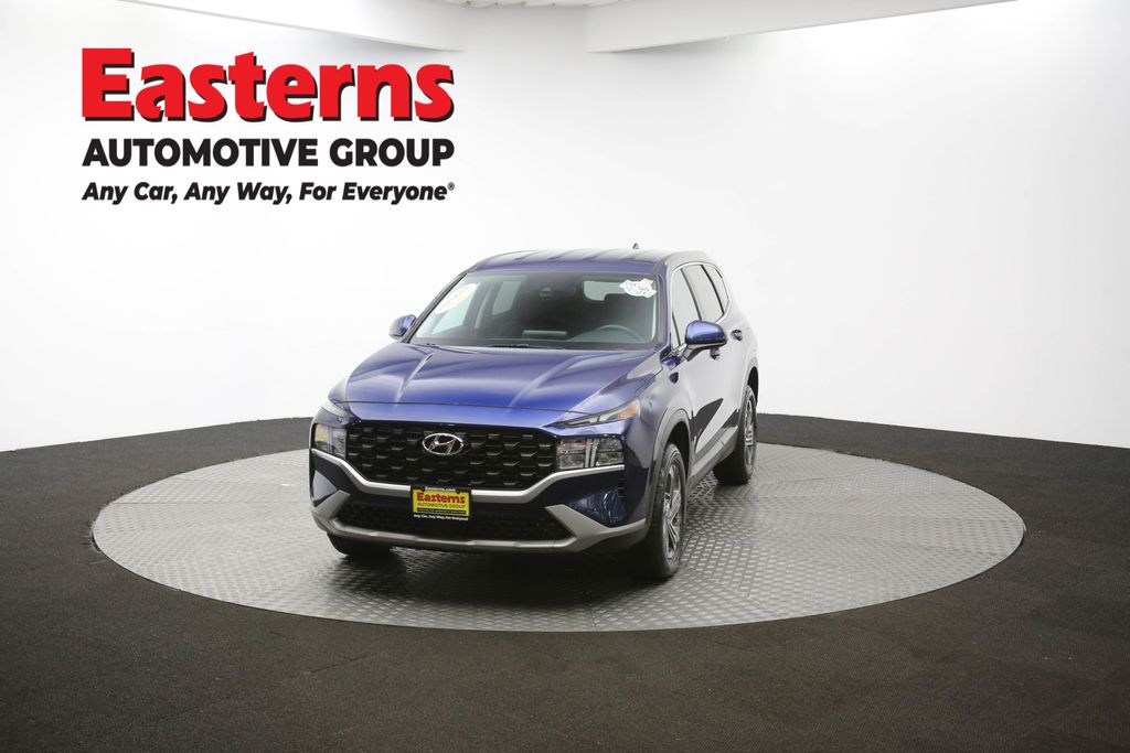 2022 Hyundai Santa Fe SE Image 5 of 64