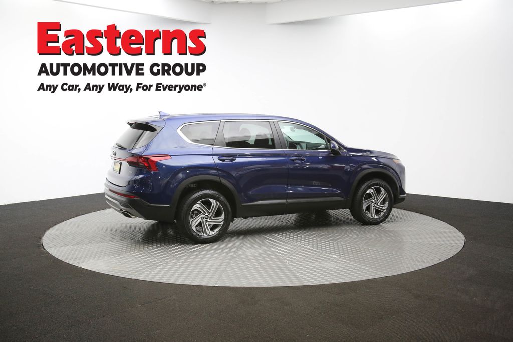 2022 Hyundai Santa Fe SE Image 19 of 64