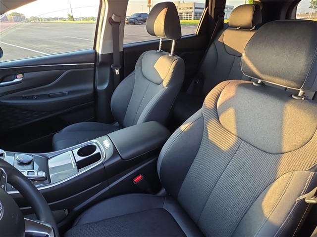 Vehicle image 14 of 23