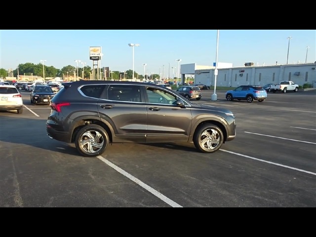 Vehicle image 5 of 23