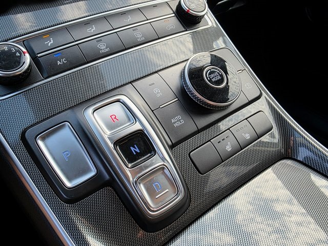 2022 Hyundai Santa Fe SEL Image 23 of 40